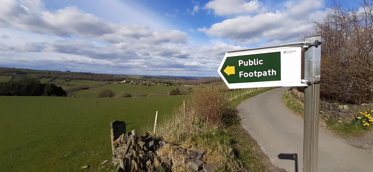 Lane End Cottage Holmfirth - Panoramic Views, Modernised With Offroad Parking Exterior foto