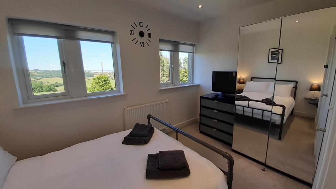 Lane End Cottage Holmfirth - Panoramic Views, Modernised With Offroad Parking Exterior foto