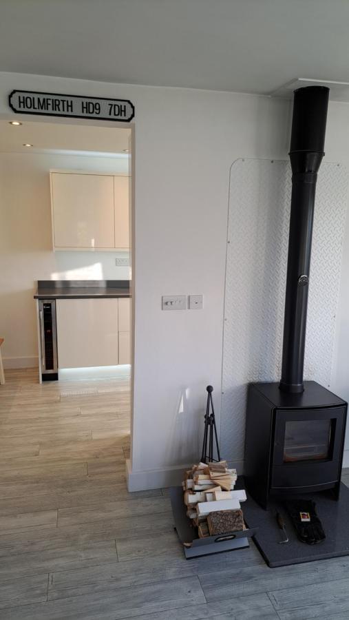 Lane End Cottage Holmfirth - Panoramic Views, Modernised With Offroad Parking Exterior foto