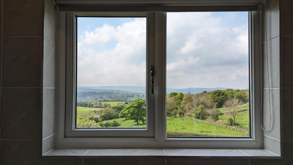 Lane End Cottage Holmfirth - Panoramic Views, Modernised With Offroad Parking Exterior foto