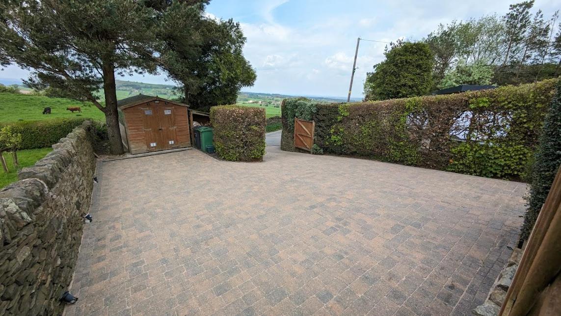 Lane End Cottage Holmfirth - Panoramic Views, Modernised With Offroad Parking Exterior foto